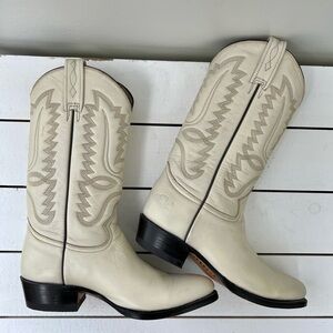 🐴🤍🐮RANCHO CREAM WESTERN BOOTS🐴🤍🐮